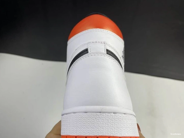 Cheap Electro Air Jordan High Orange 555088-180 Retro 1 0819